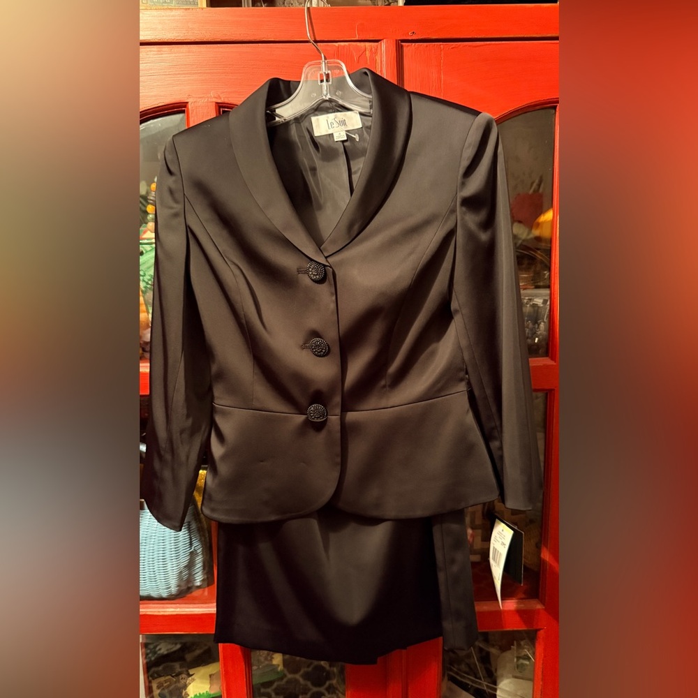 Le Suit Black Satin-Trim Blazer and Skirt Set